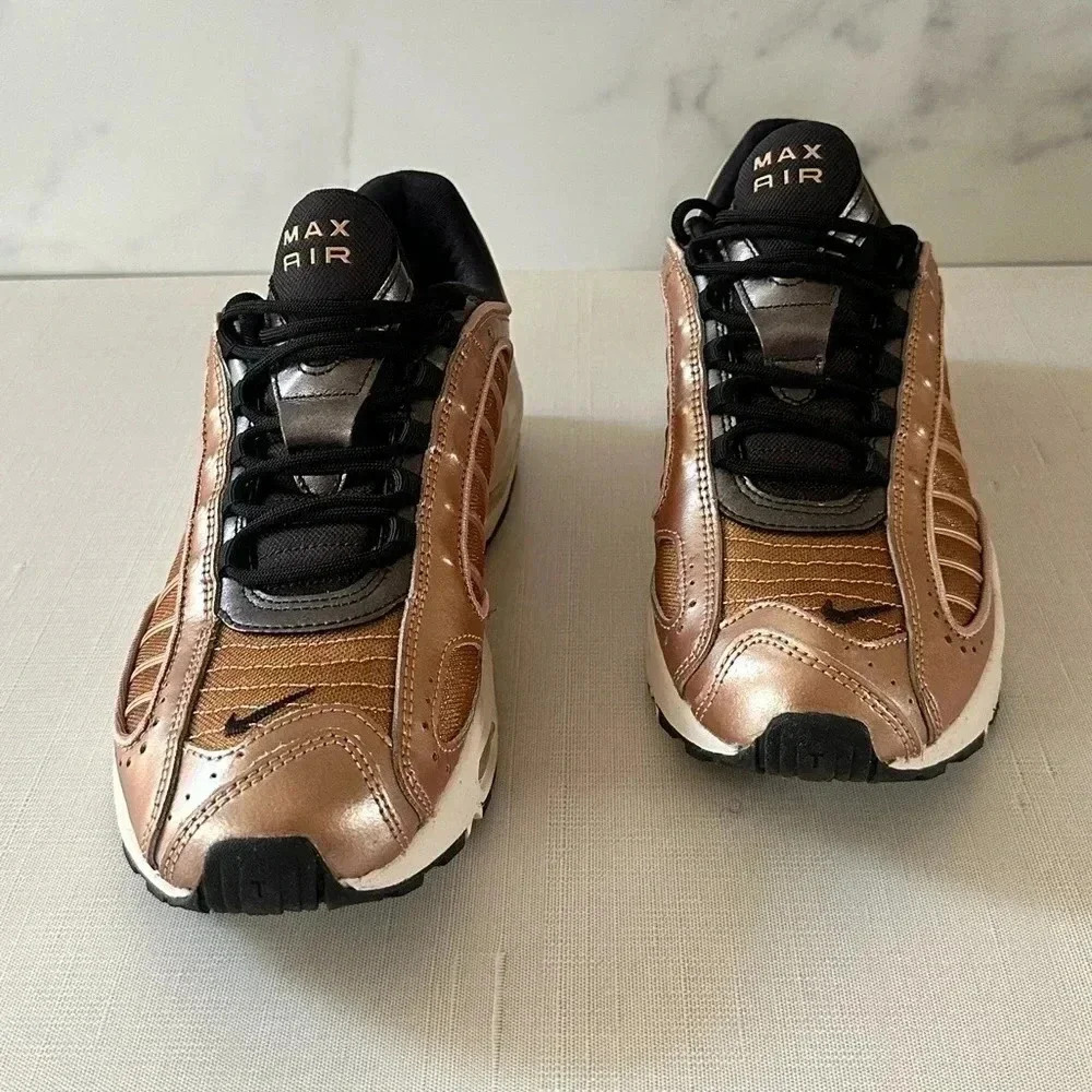 Air Max Tailwind 4 in Metallica Red Bronze